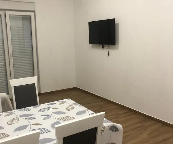 Front Paradise * Sukošan