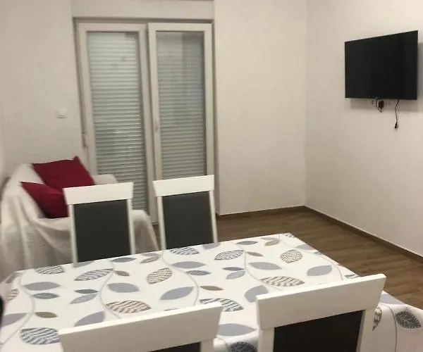 Front Paradise Sukošan