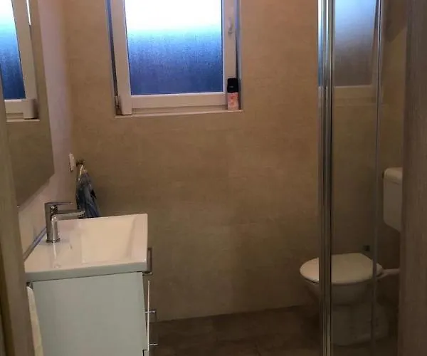 Apartman Front Paradise